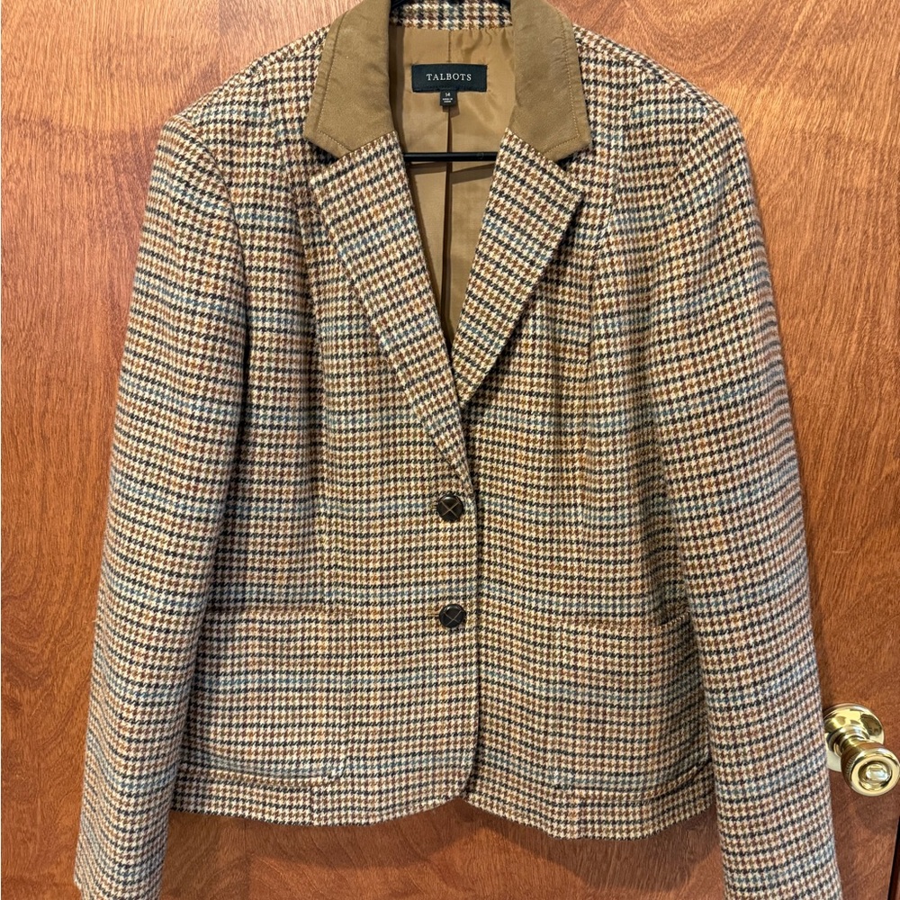 Talbots Tan and Black Houndstooth Blazer